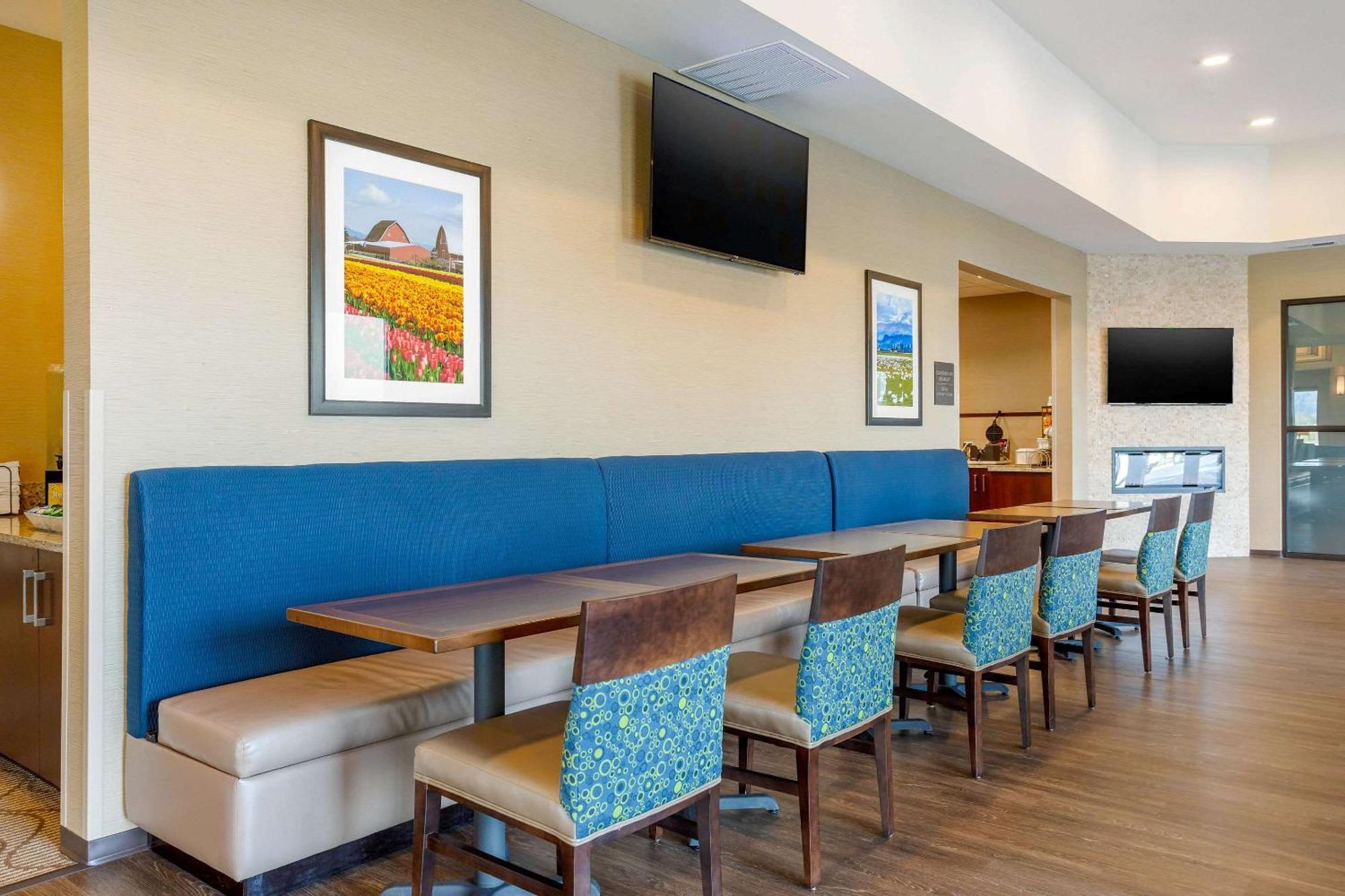 Comfort Suites Burlington Near I-5 Exterior foto